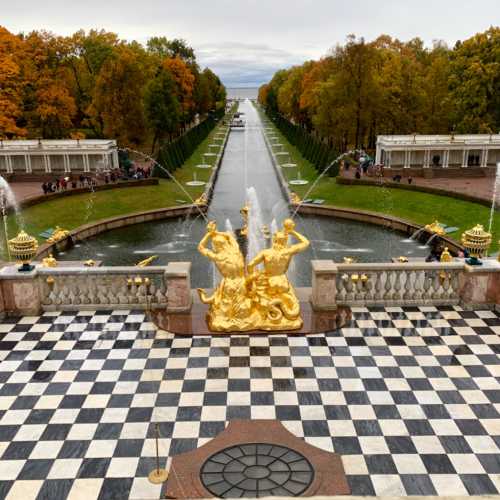 Peterhof palace 