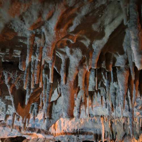 Dragon's Cave, Греция