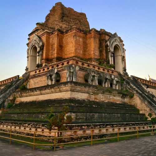 Wat Chedi Luang, Thailand