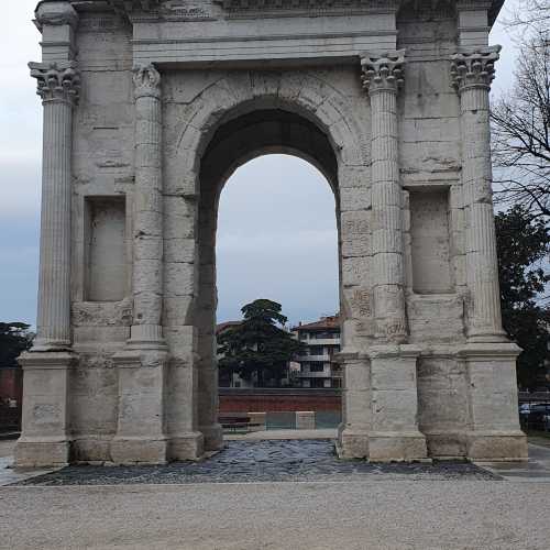 Arco dei Gavi, Italy