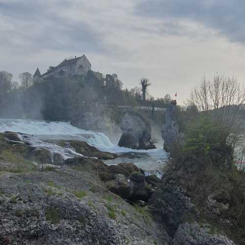 Рейнский водопад, Швейцария