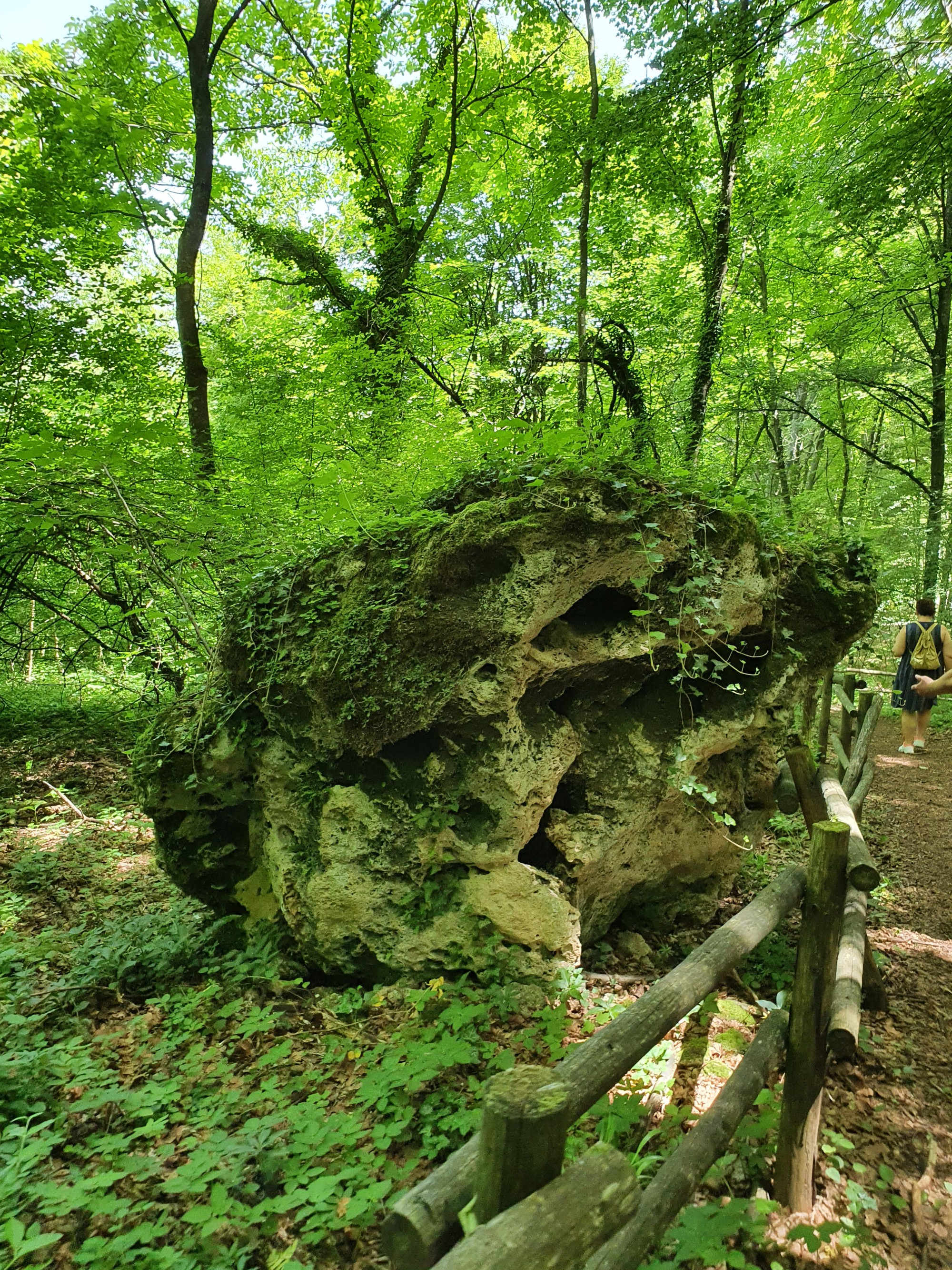 Етрополе, Болгария