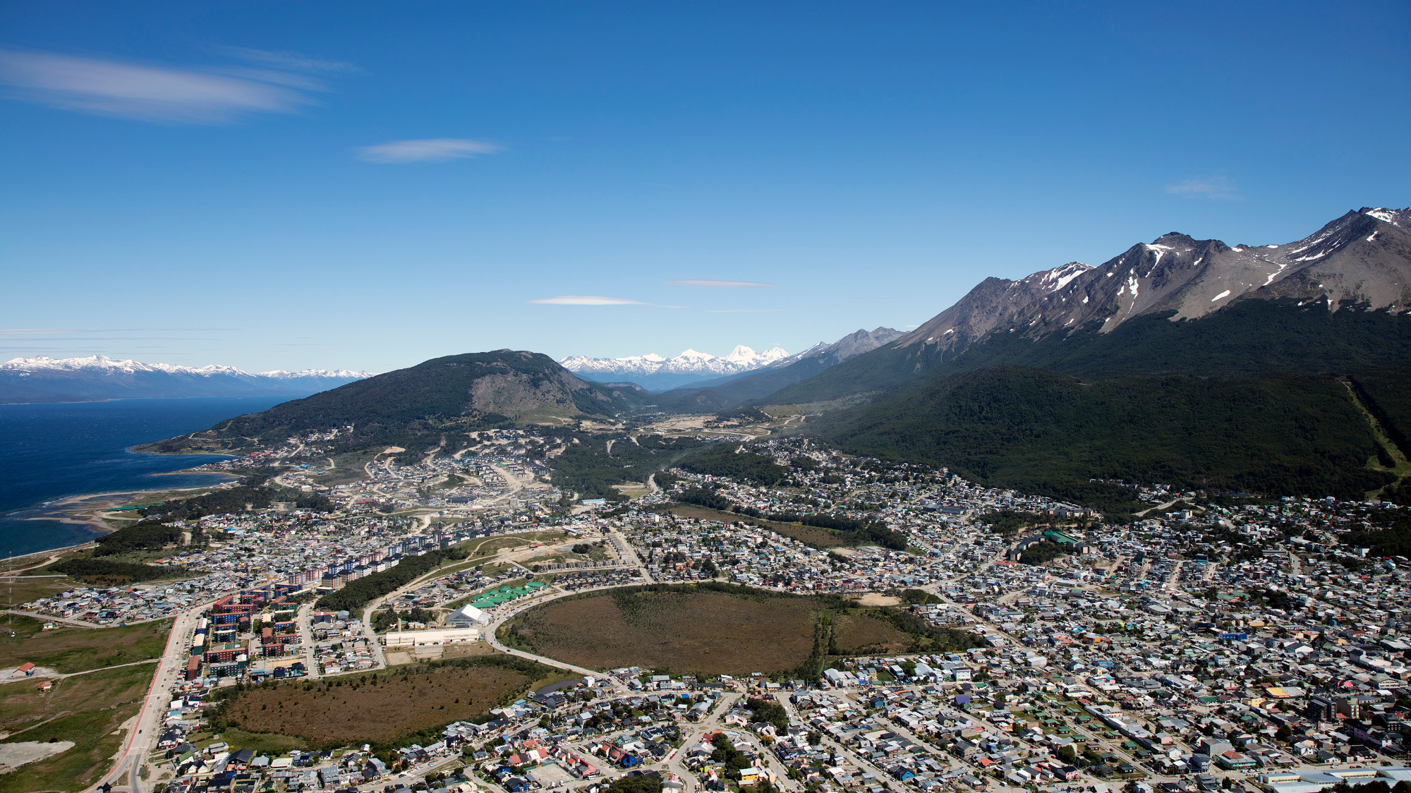 Ushuaia (aerial view)