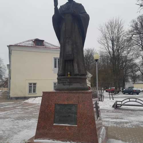 Памятник Николаю-чудотворцу