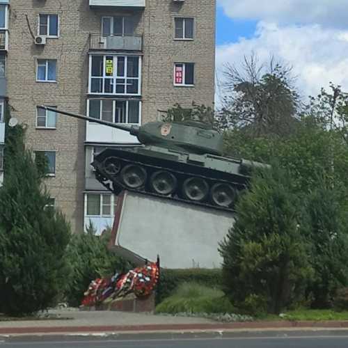 Гвардейцам-танкистам, Россия