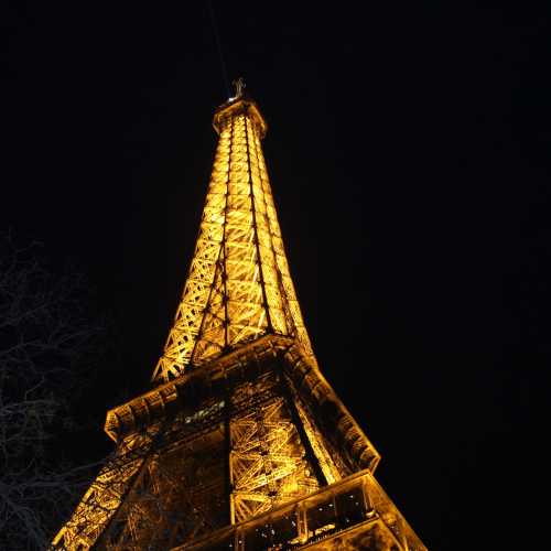 Эйфелева башня, Франция