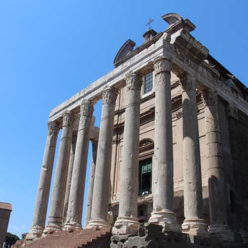 Римский форум, Италия