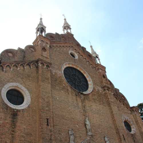 Собор Санта-Мария Глориоза деи Фрари, Италия