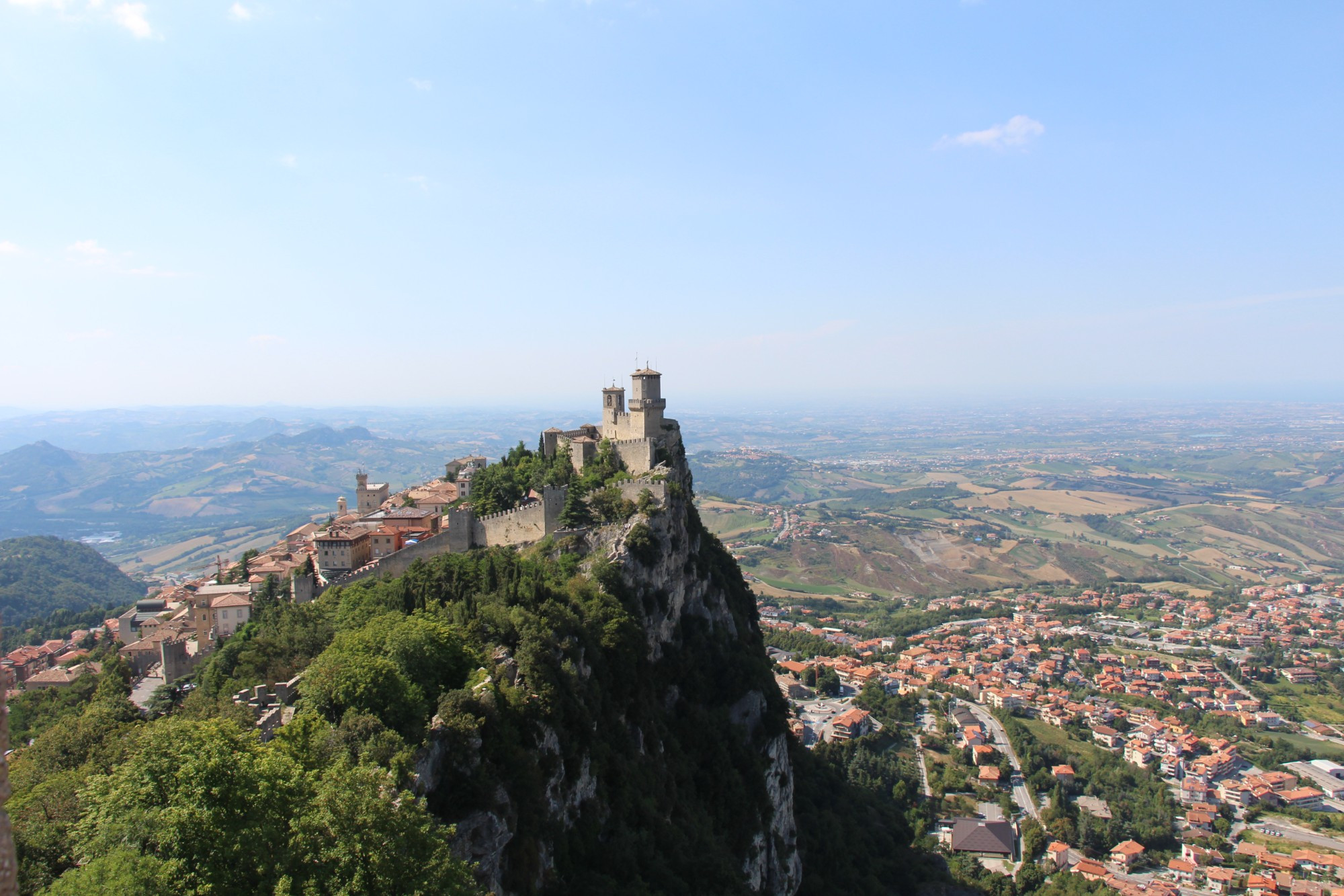 Первая башня, San Marino