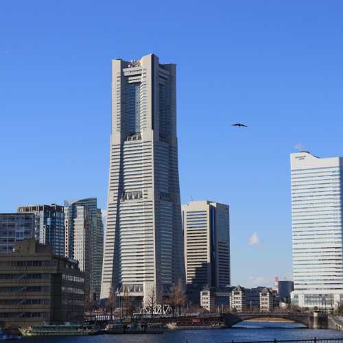 Yokohama Landmark Tower, Япония