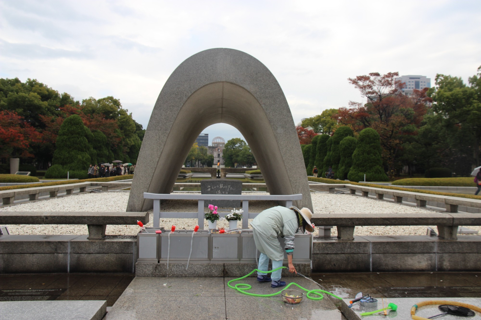 Cenotaph for the A-bomb Victims, Япония
