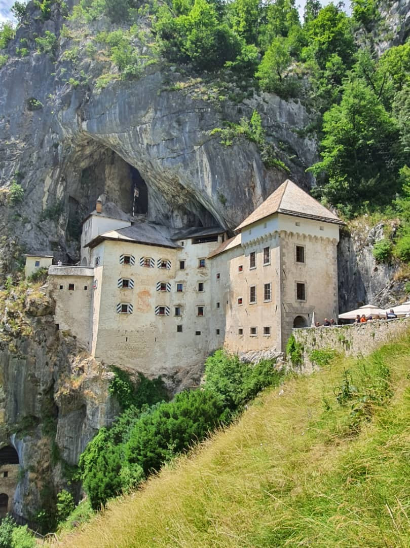 Predjama Castle, Словения