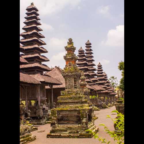 Денпасар, Индонезия