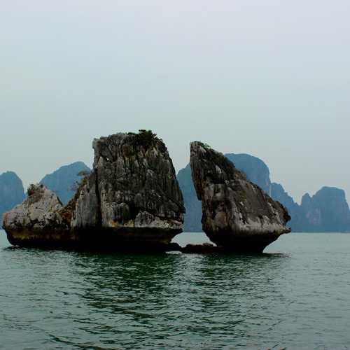 Бухта Халонг, Вьетнам