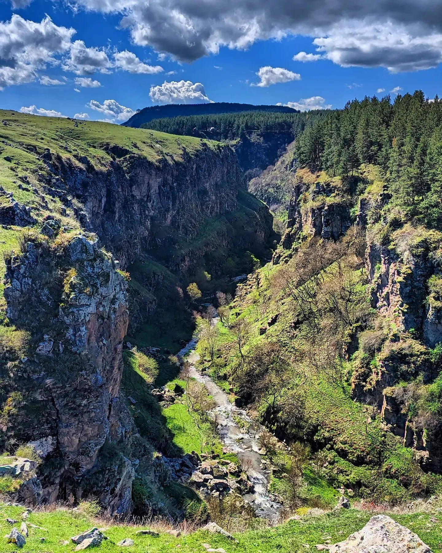 Dashbashi Waterfall, Грузия