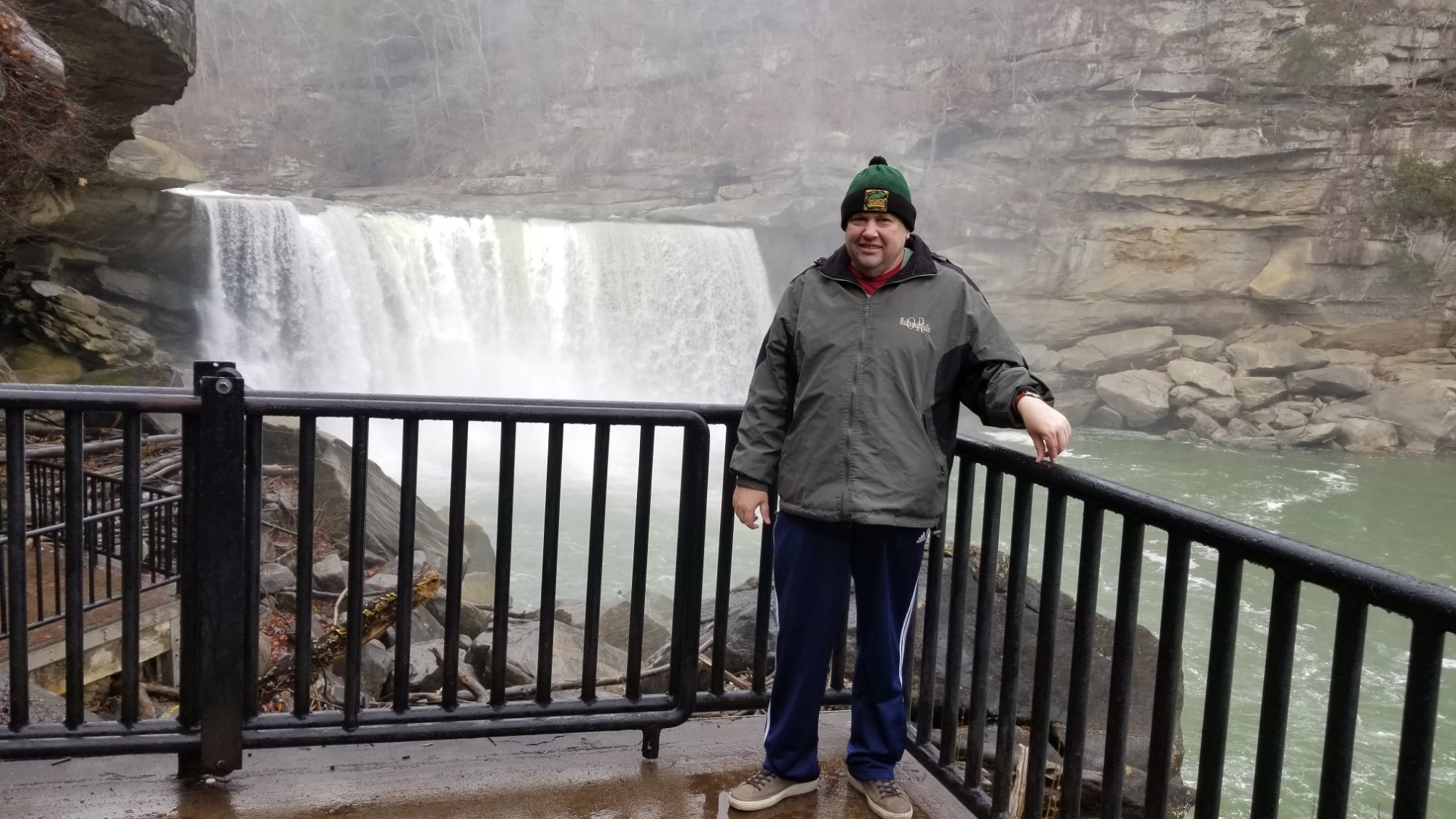 Cumberland Falls, США