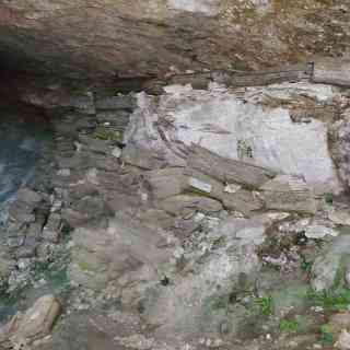 Lumiang Burial Cave photo