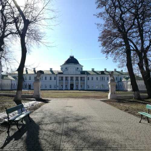 Дворец Тарновских, Ukraine