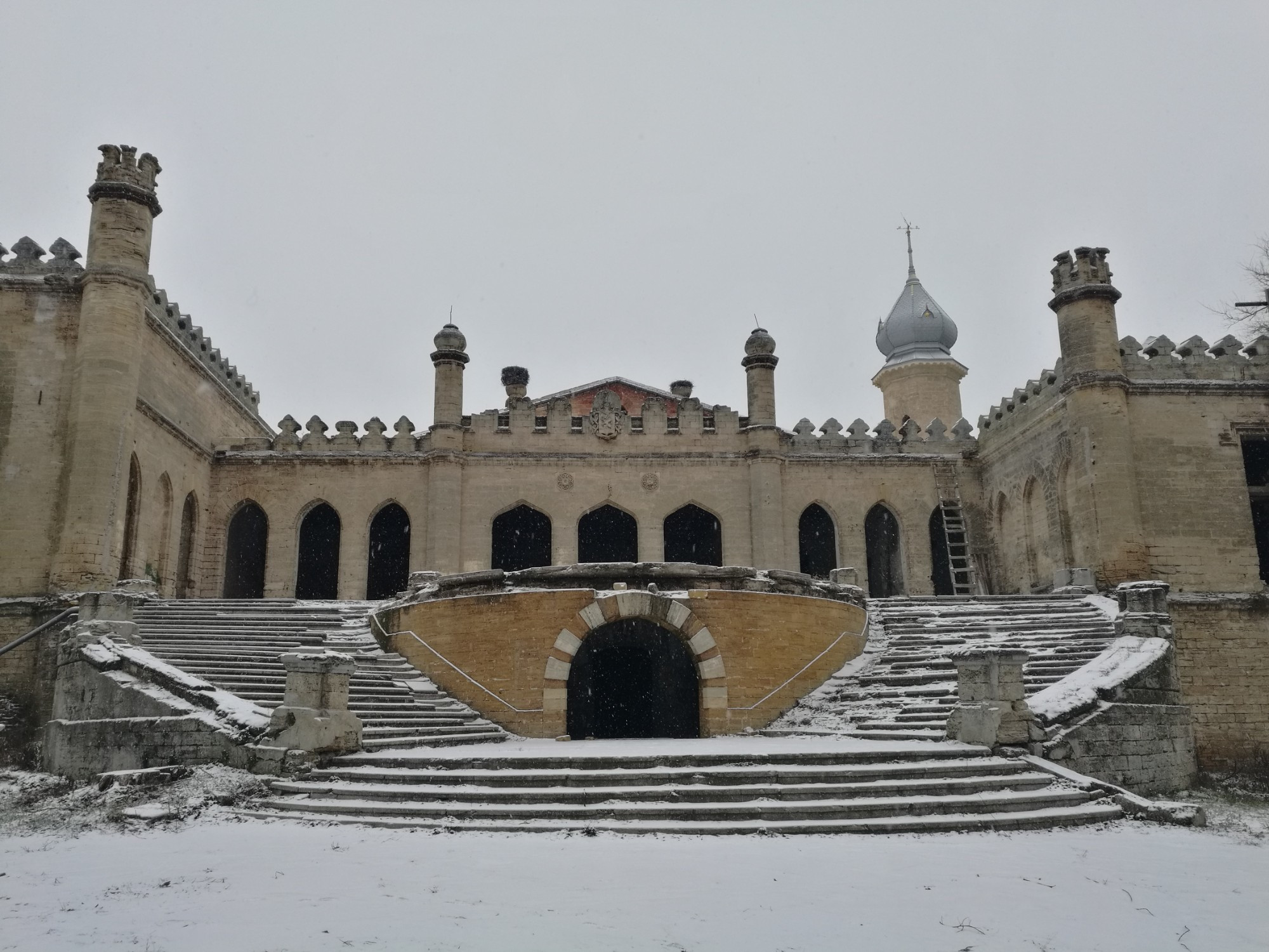 Усадьба Курисов, Украина