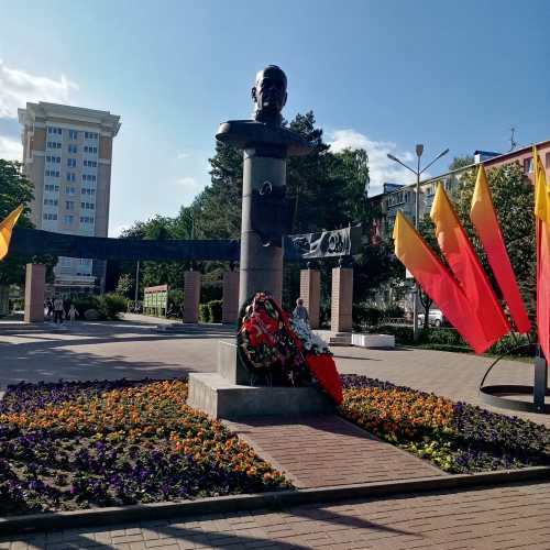 Памятник Жукову photo