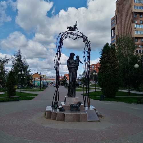 Памятник материнству, Russia