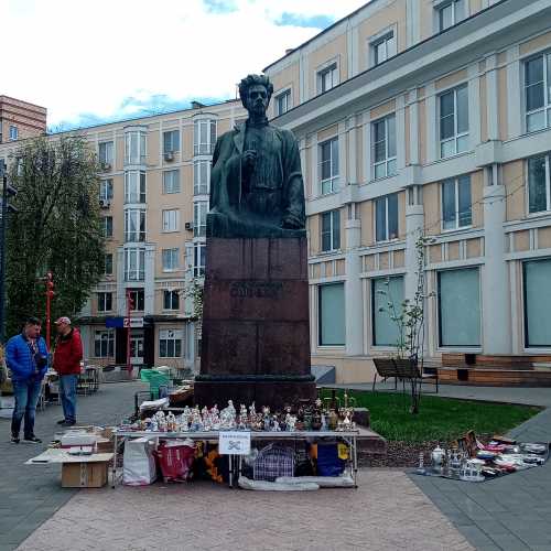 Яков Михайлович Свердлов, Russia