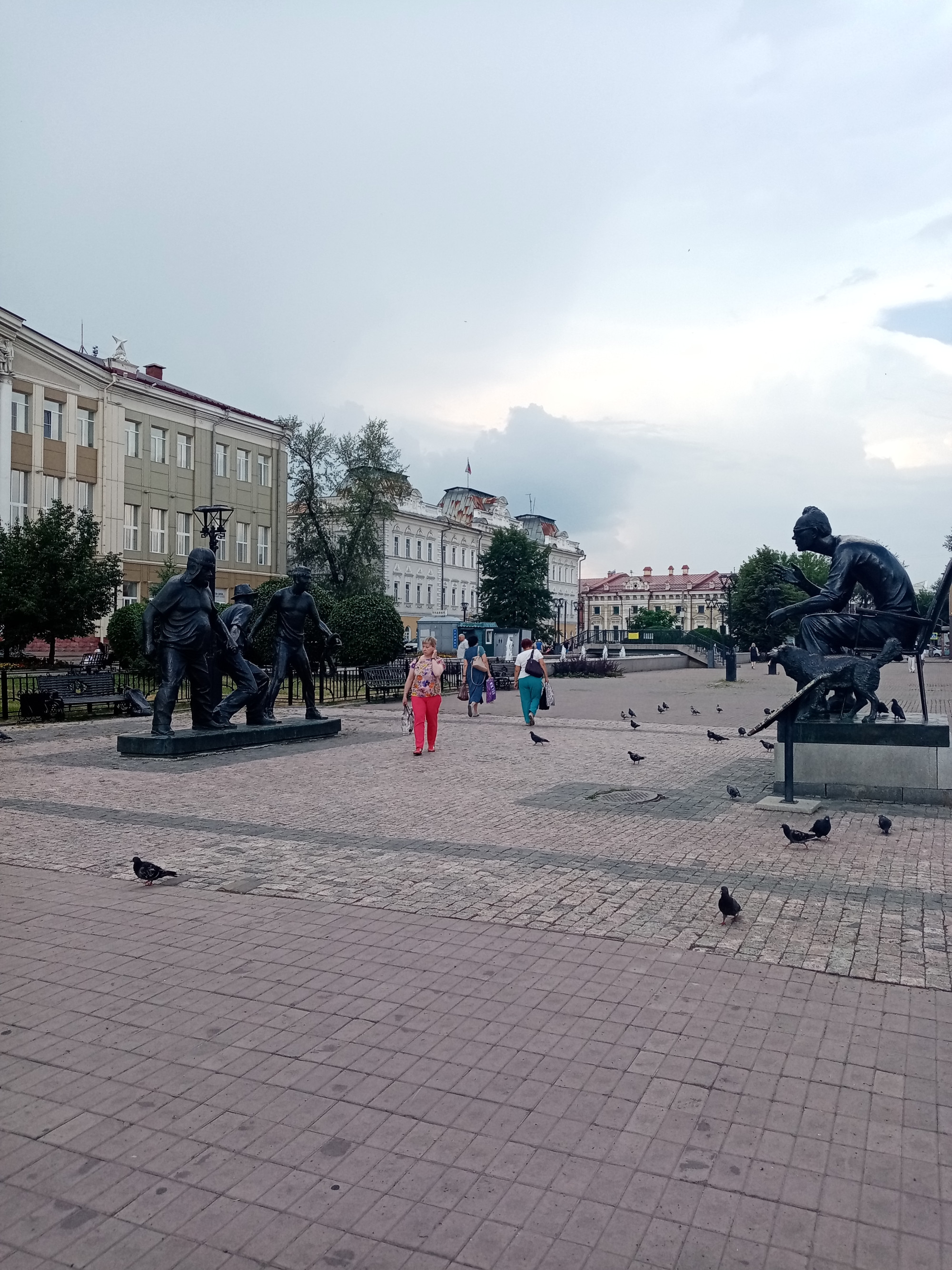 Leonid Gaidai monument, Russia