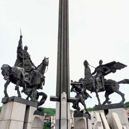 Four Horsemen Monument, Veliko Tarnovo