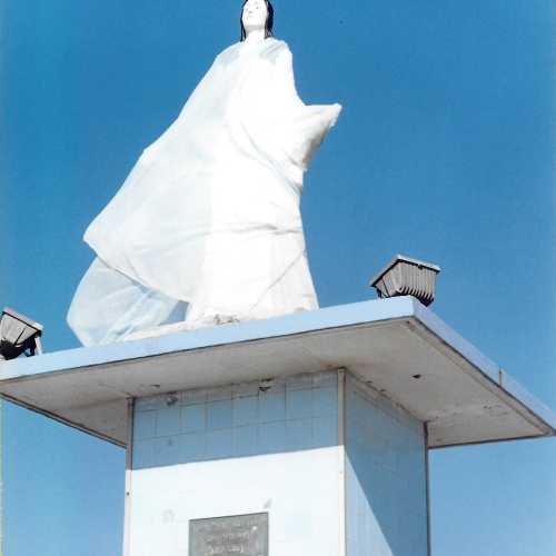 Monumento ao Pai Lelo feito pelo prefeito caçado Elo Sessin