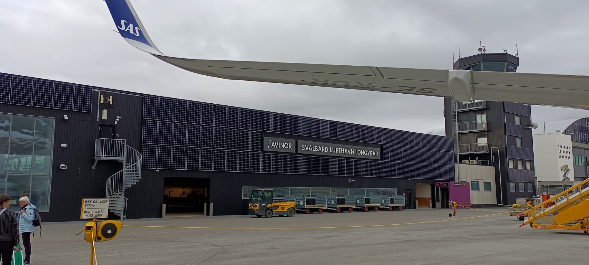 LYR Airport, Norway