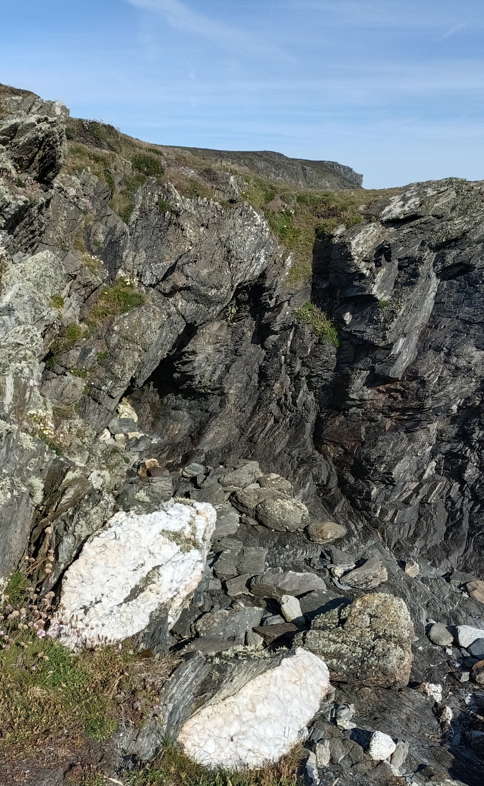 Brig Lyli Memorial, Isle of Man