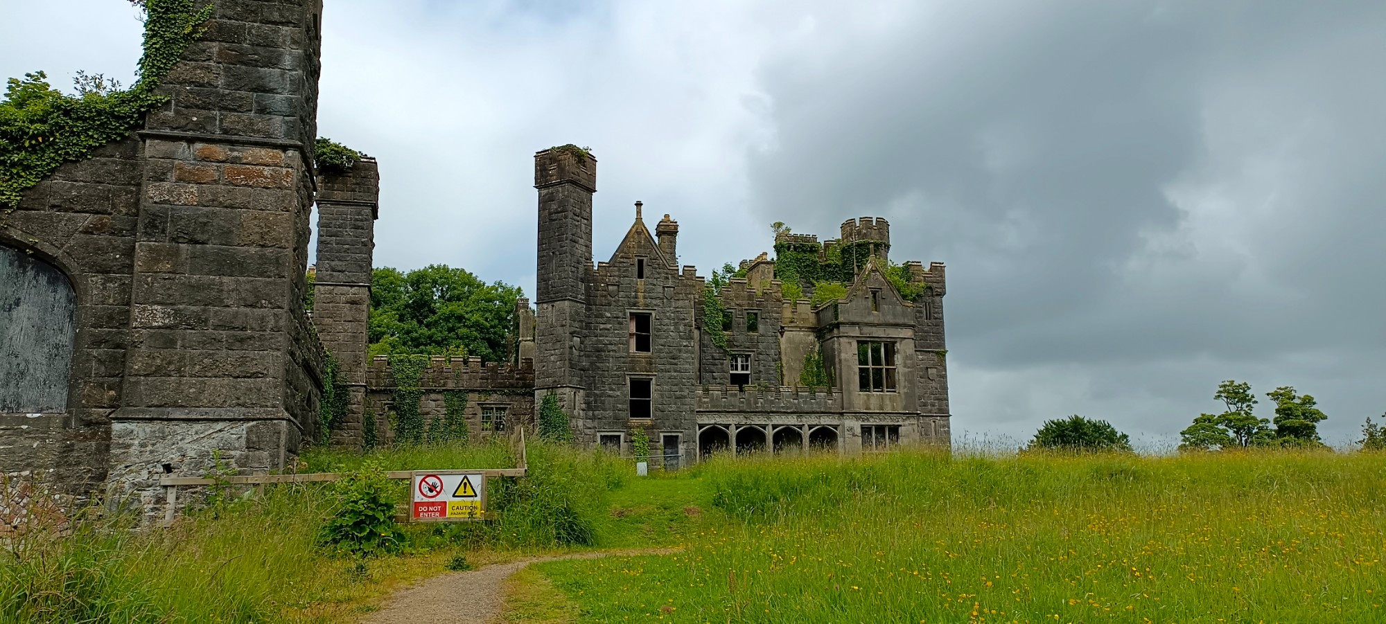 Saunderson Castle, Ireland