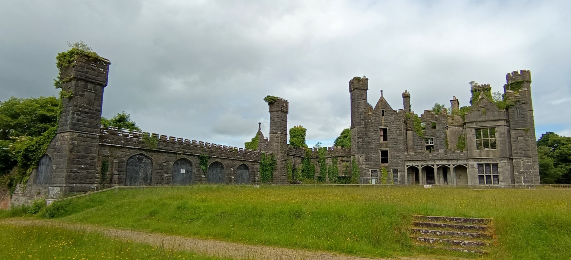 Saunderson Castle, Ирландия