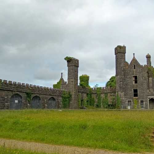 Saunderson Castle, Ireland