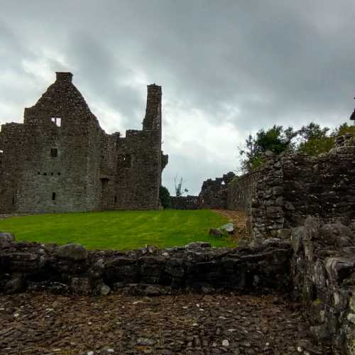 Tully Castle, Великобритания