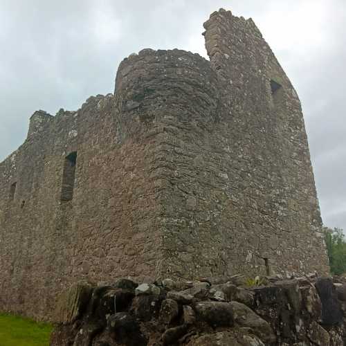 Tully Castle, Великобритания