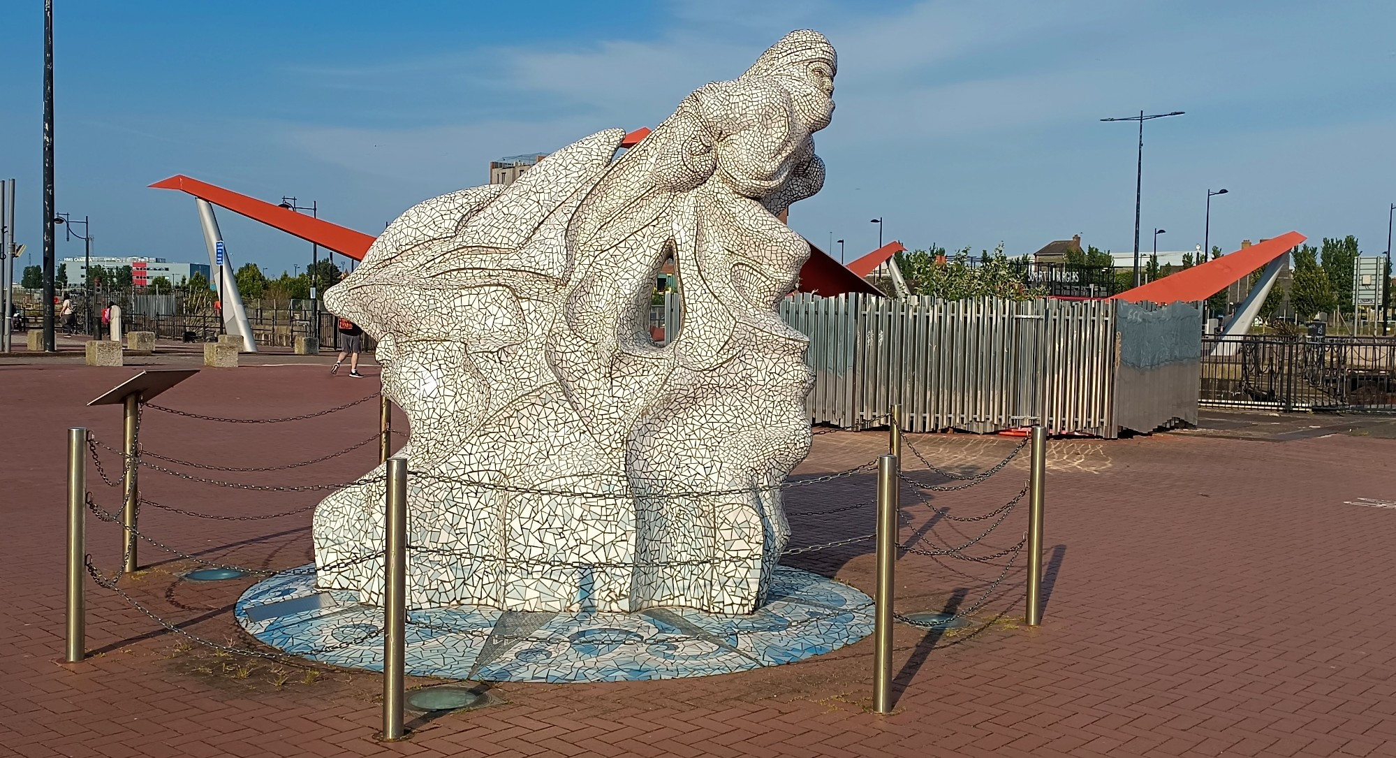 Antarctic Memorial, Великобритания