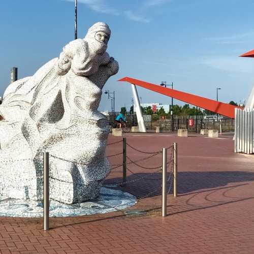 Antarctic Memorial, Великобритания