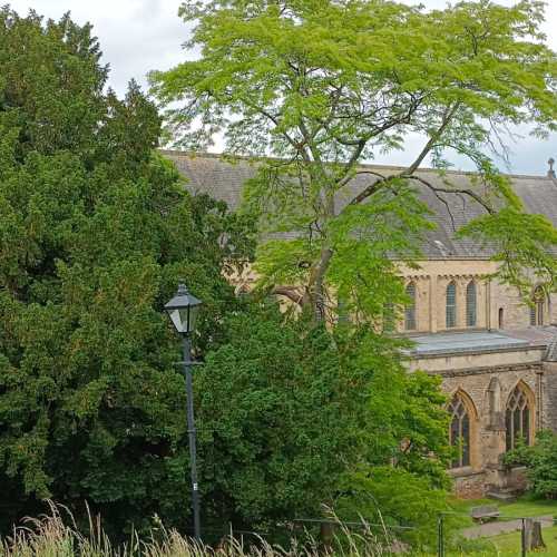 Llandaff Cathedral, Великобритания