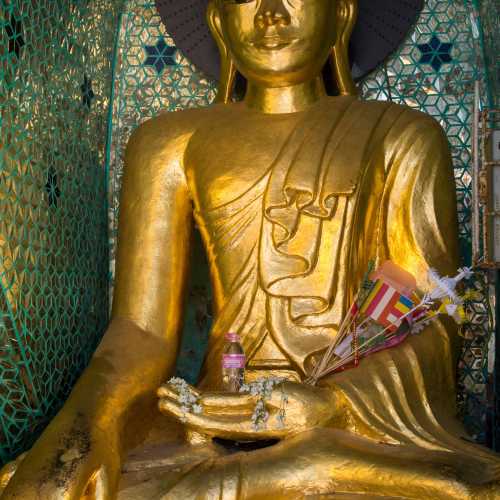 Kawnagammana Buddha Image, Myanmar Burma