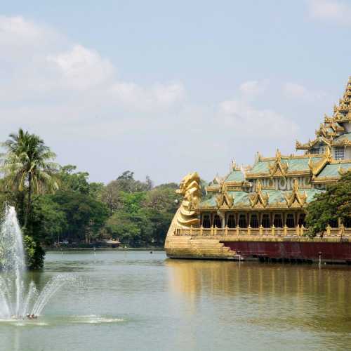 Karaweik Palace, Myanmar Burma
