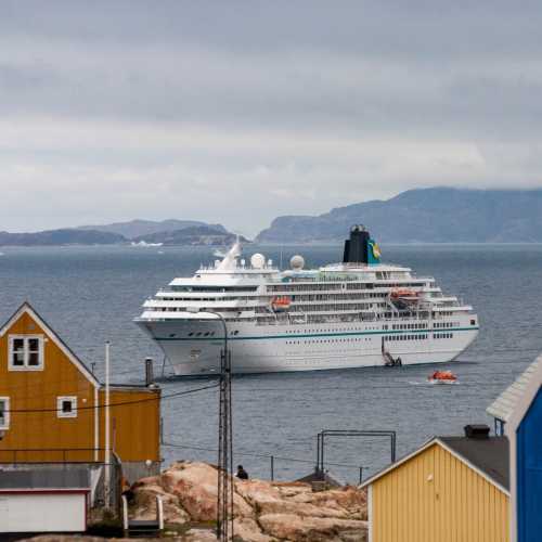 Upernavik with MS Amadea Cruise Ship