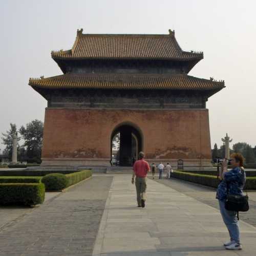 Гробницы императоров династии Мин, Китай