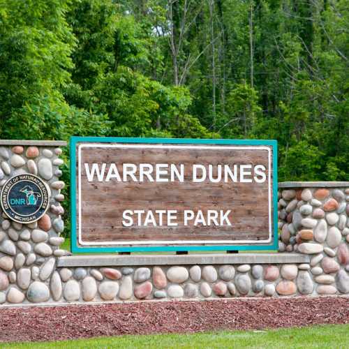 Warren Dunes State Park