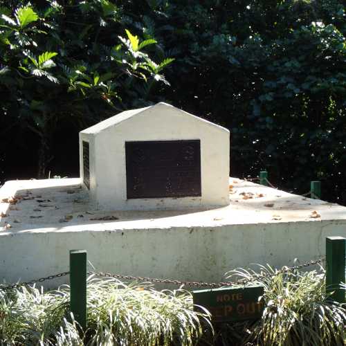 Robert Louis Stevenson' sTomb, Самоа