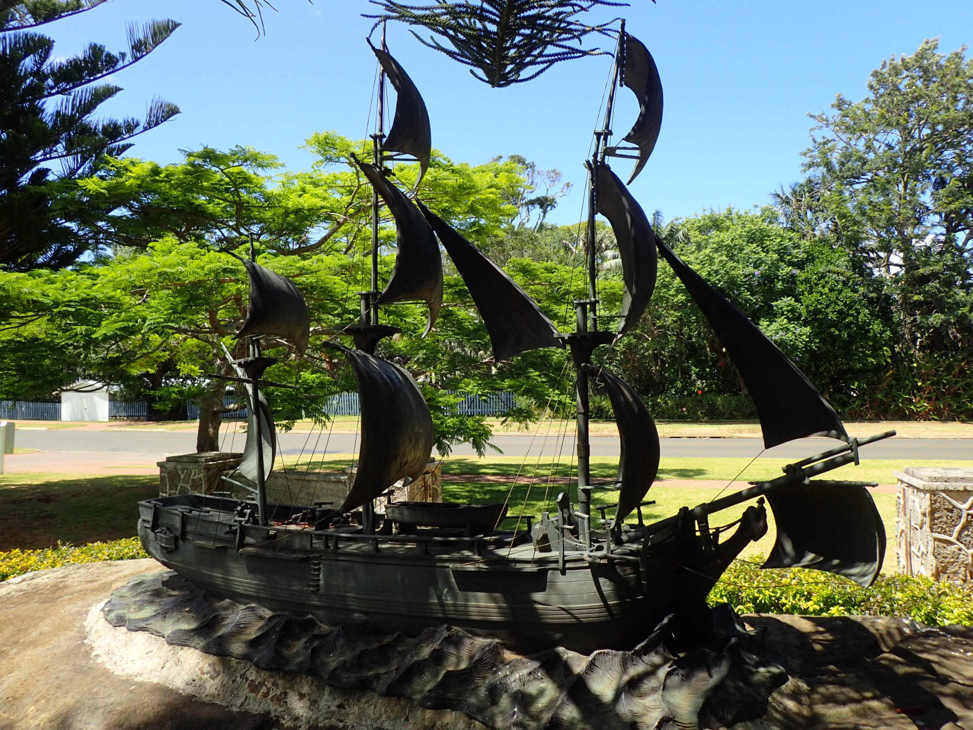 Monument to the HMS Bounty & Pitcairn Islanders, Norfolk Island