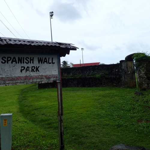 Spanish Wall Park, Federated States of Micronesia