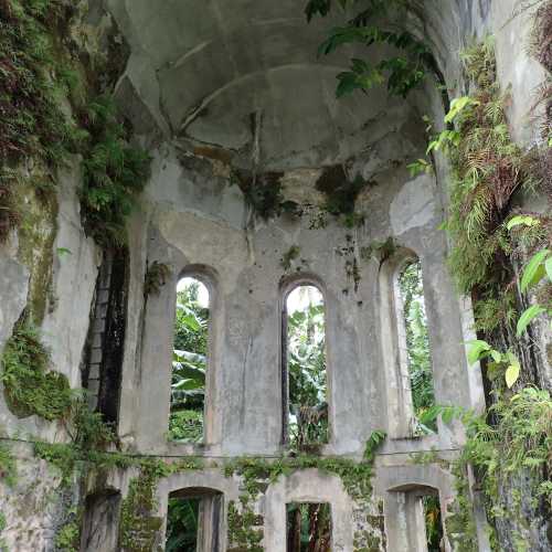 Ruins of Old German Church, Федеративные Штаты Микронезии