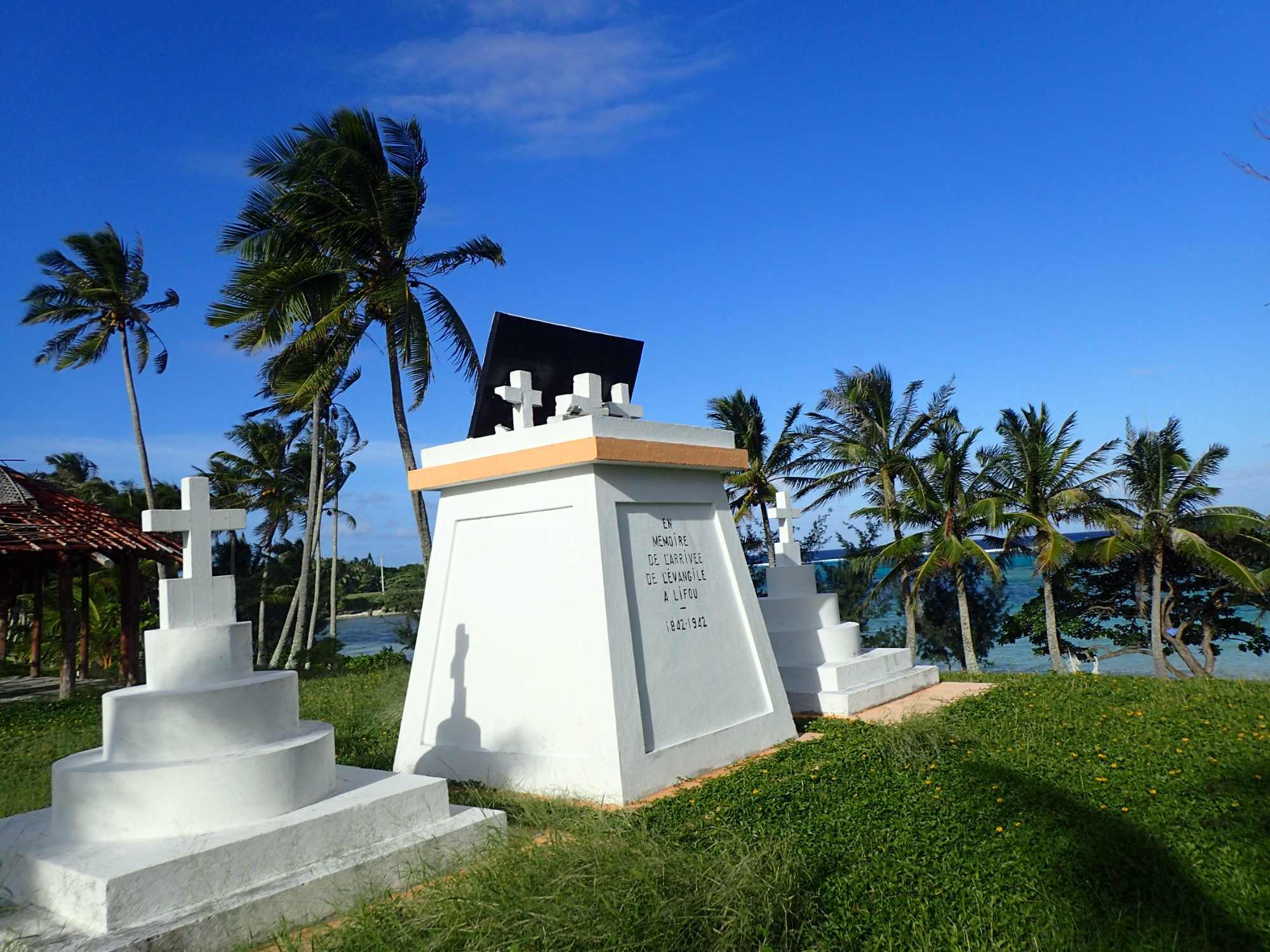 Monument to Arrival of Gospel in Lifou Island, Новая Каледония о-в