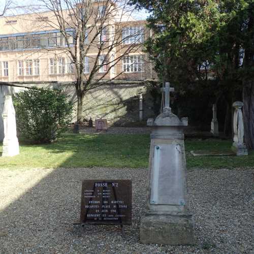 Picpus Cementery, France